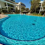Royal Palace At Royal Park Eilat