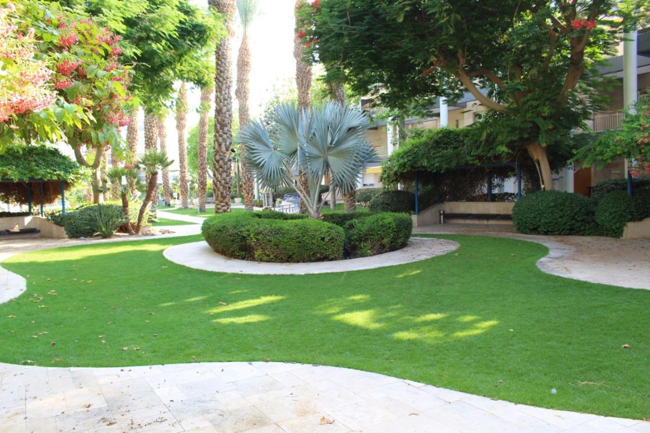 Royal Palace At Royal Park Eilat